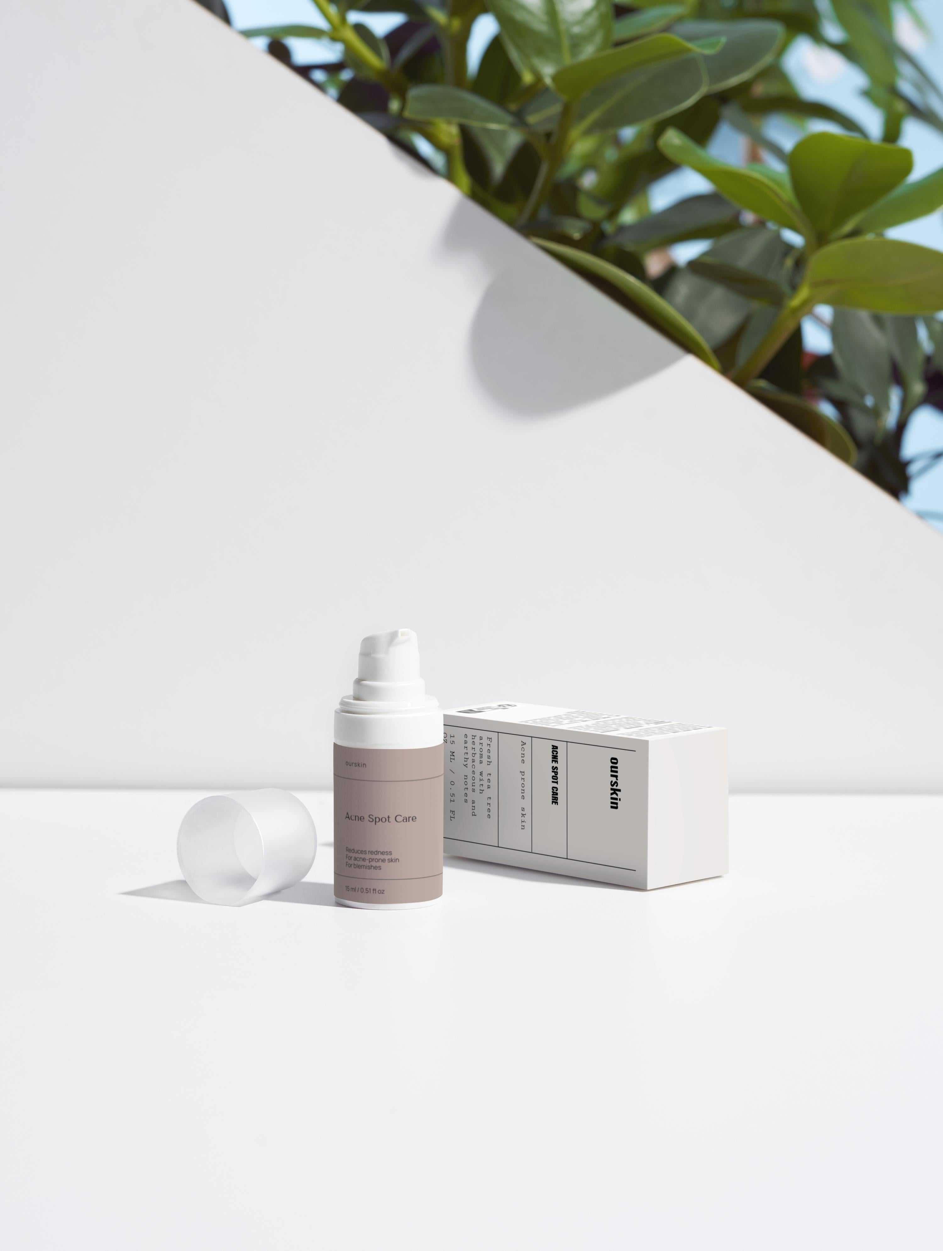 Acne Spot Care serum with 2% salicylic acid and 3% tea tree oil for quick blemish reduction and redness relief